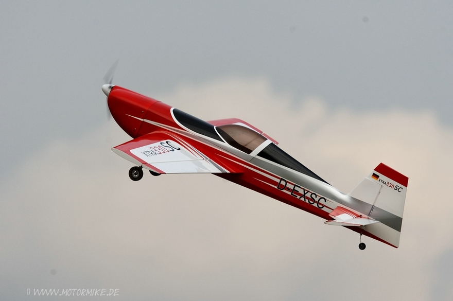 Extra 330S Hyperion